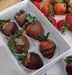 Chocolate Covered Strawberries - Assorted milk and dark chocolate - MOE1001