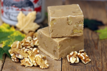 Maple Walnut 